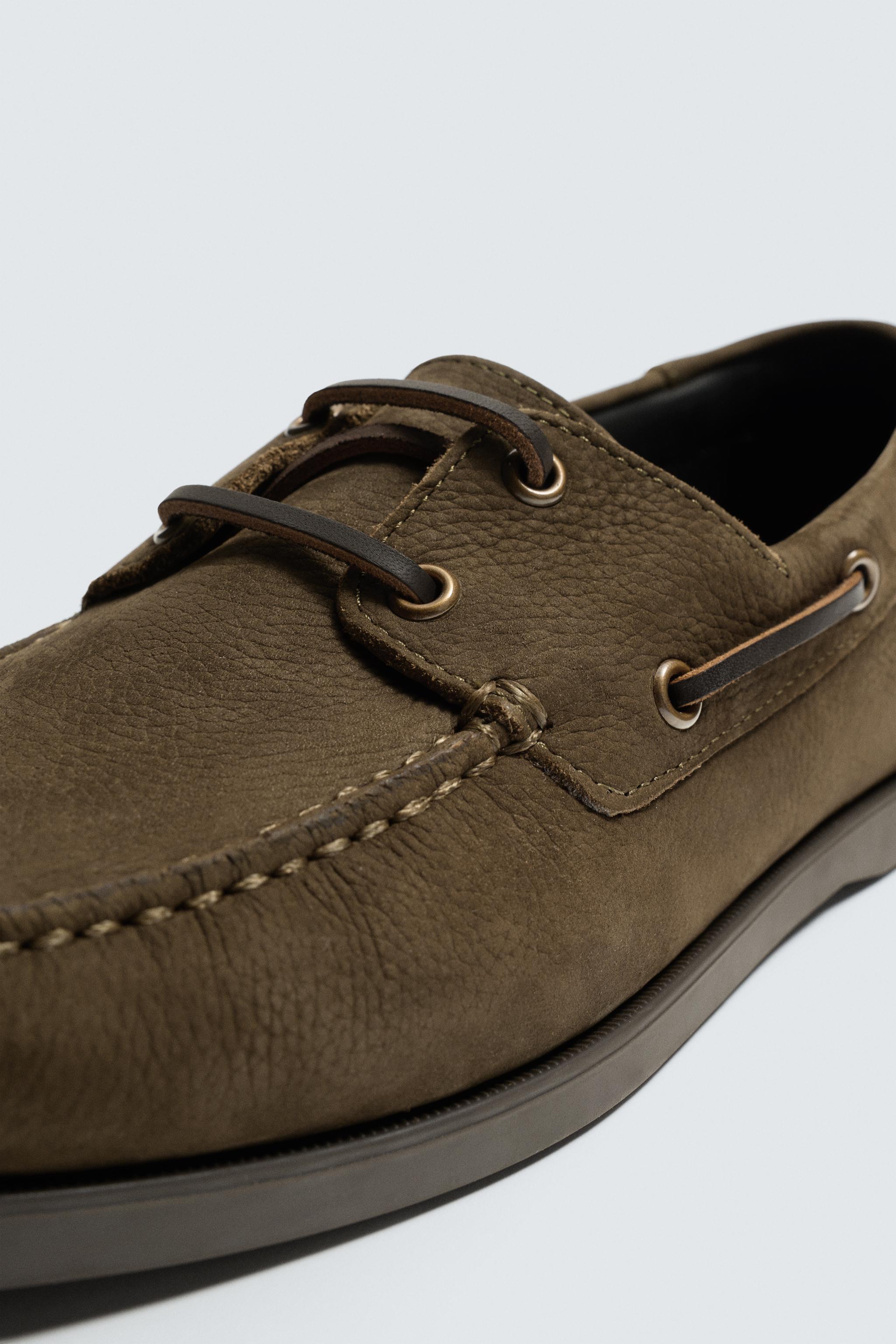 LEATHER BOAT SHOES